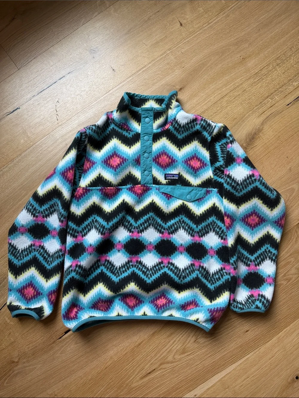 Patagonia Teal Black Pink Cream Aztec Fleece Pullover